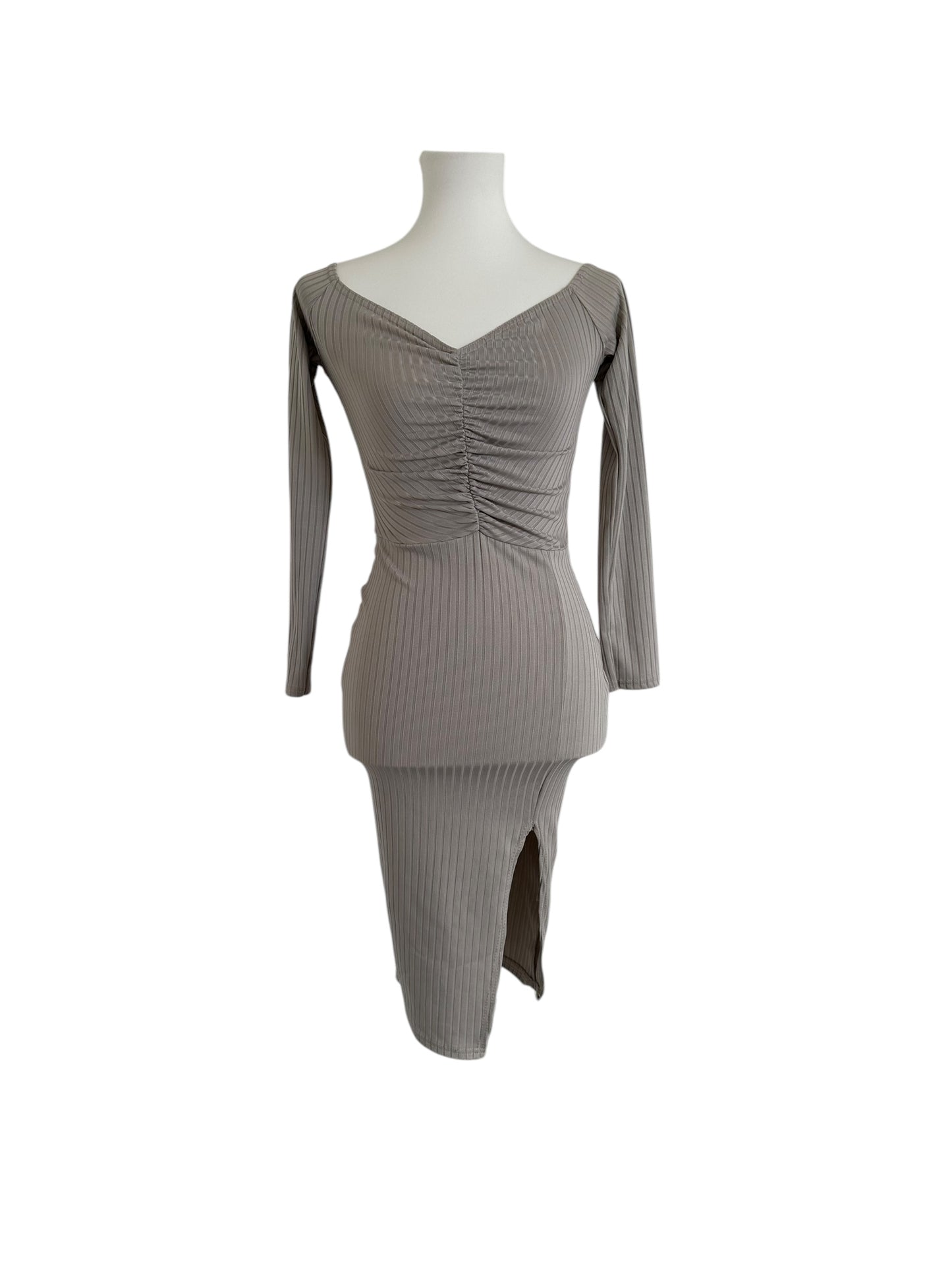 PRETTYLITTLETHING ruha, EU36
