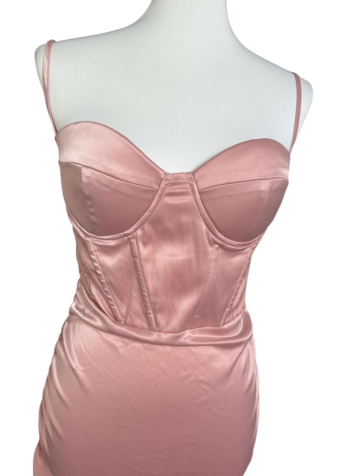NONAME ruha, M