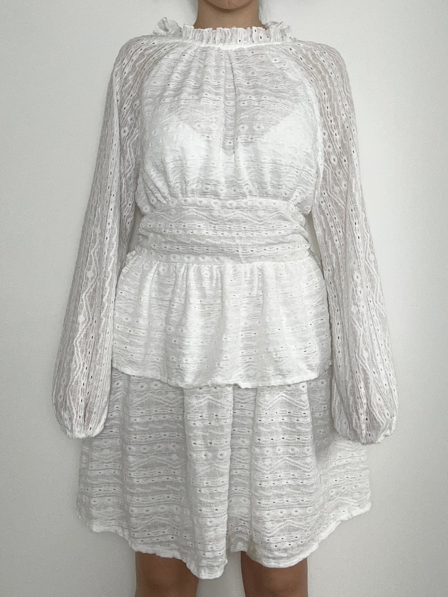 NONAME ruha, L