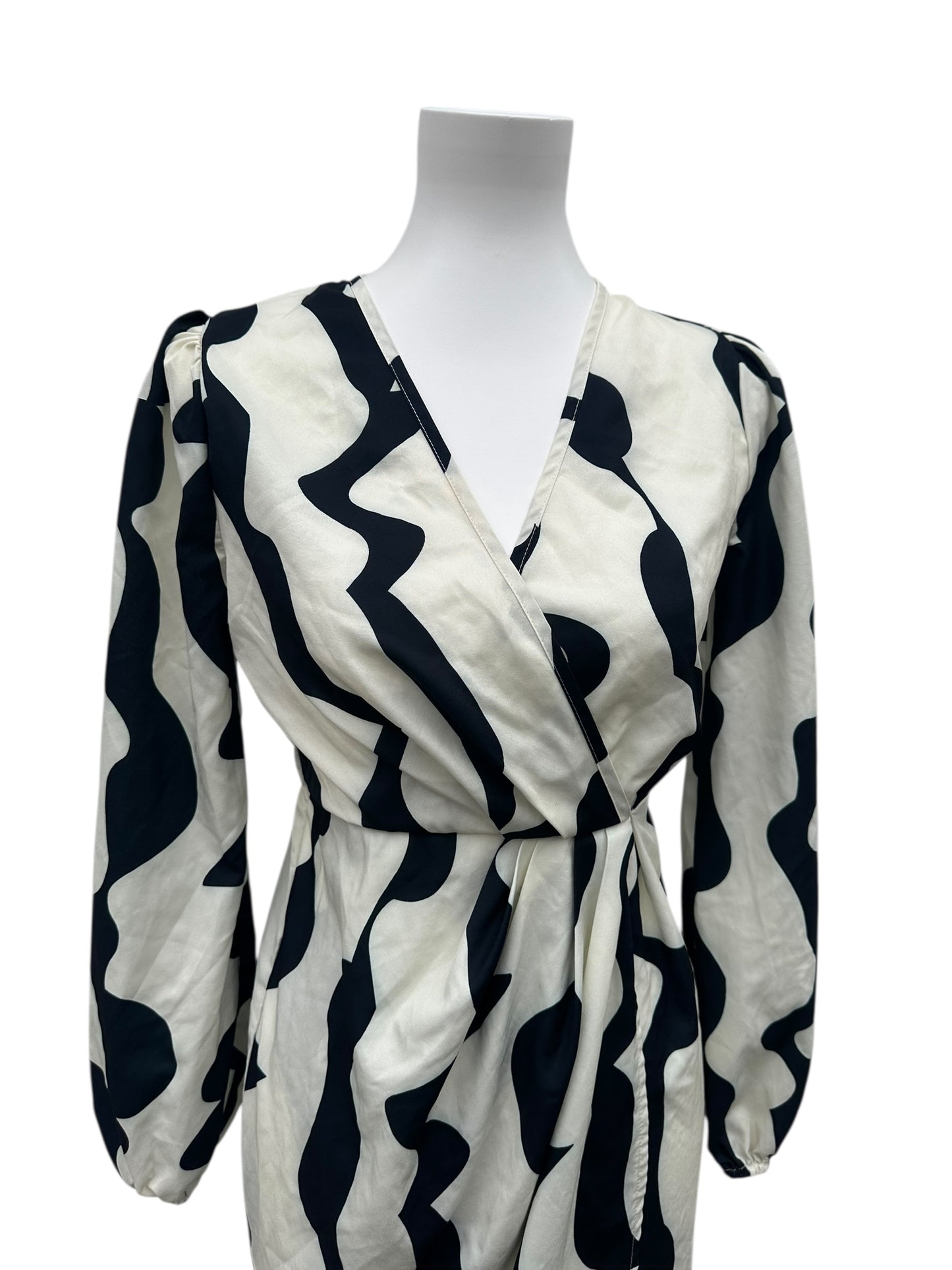 NONAME ruha, XS