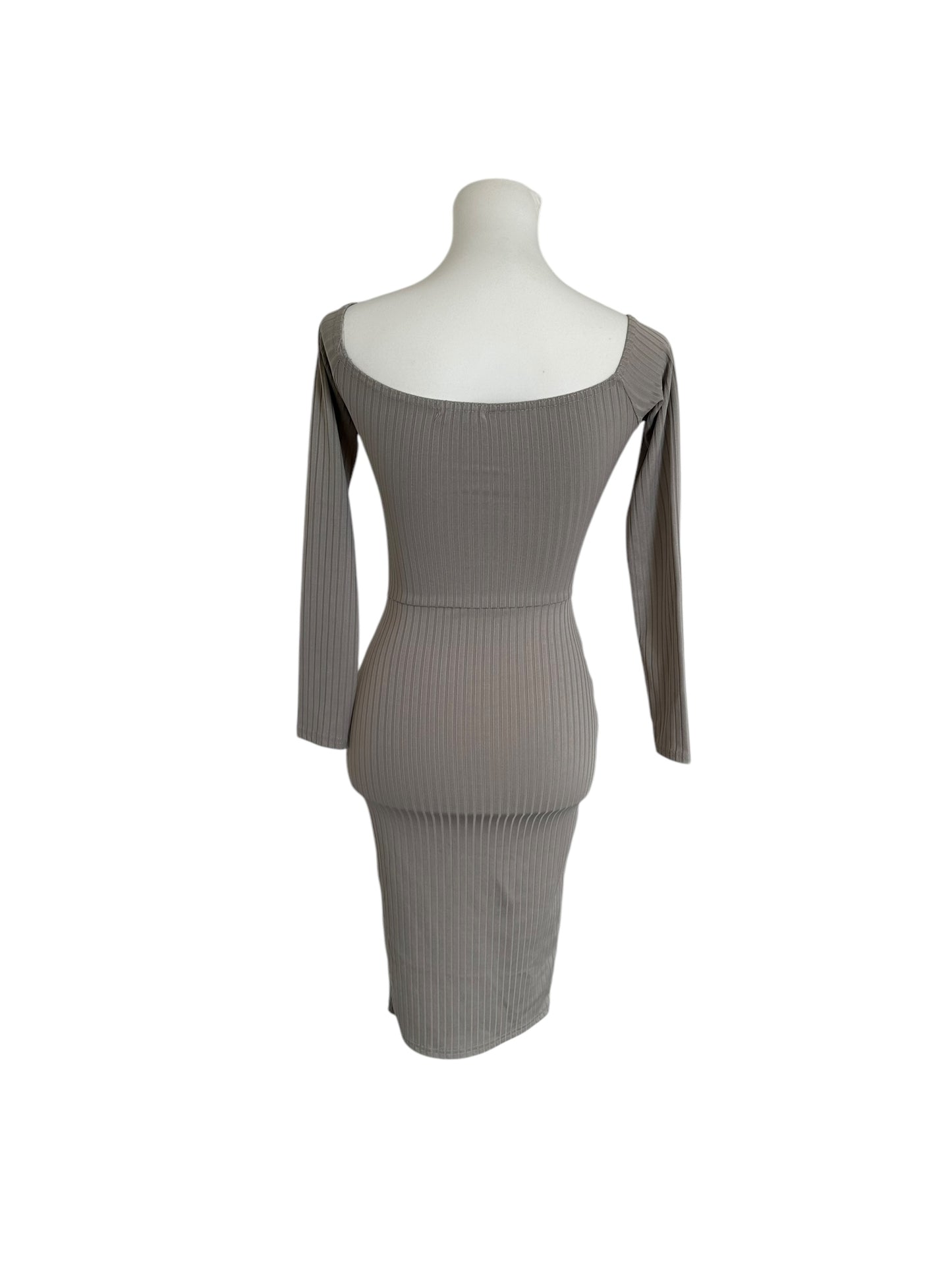 PRETTYLITTLETHING ruha, EU36