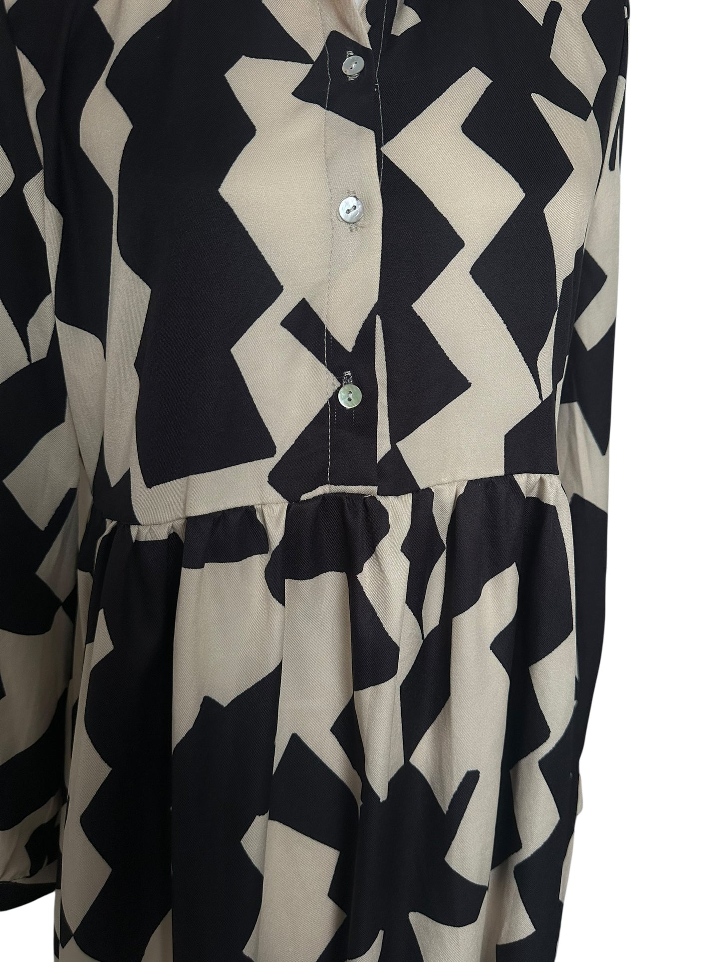 NONAME ruha, M
