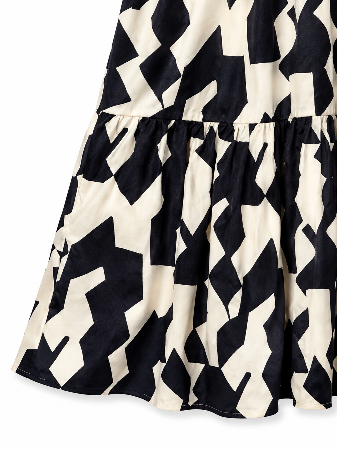 NONAME ruha, M
