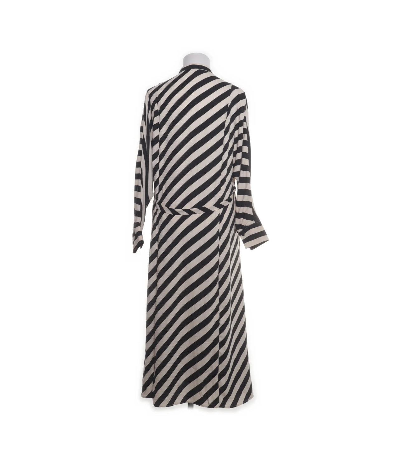 H&M ingruha, M