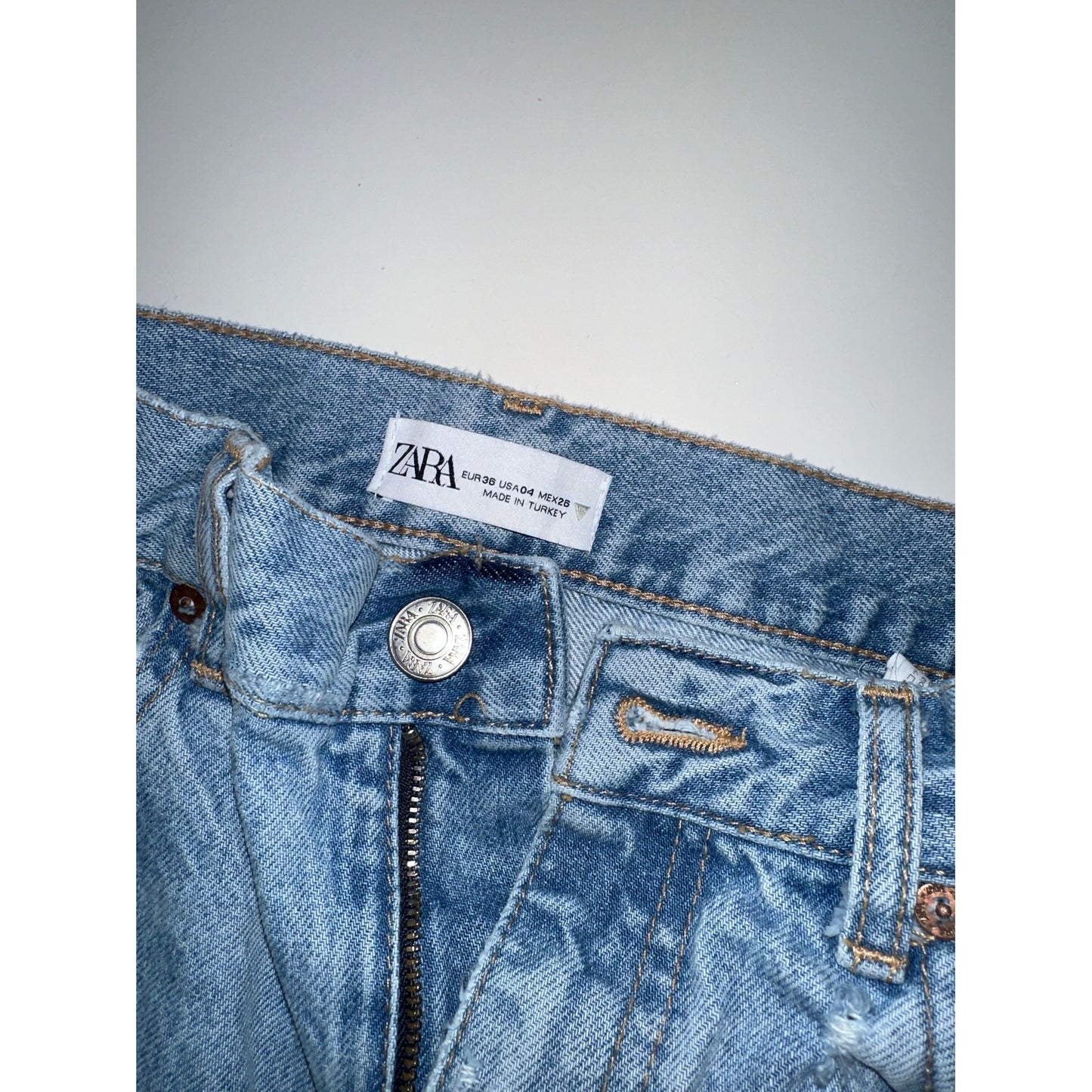 ZARA-Röhrenjeans, EU36